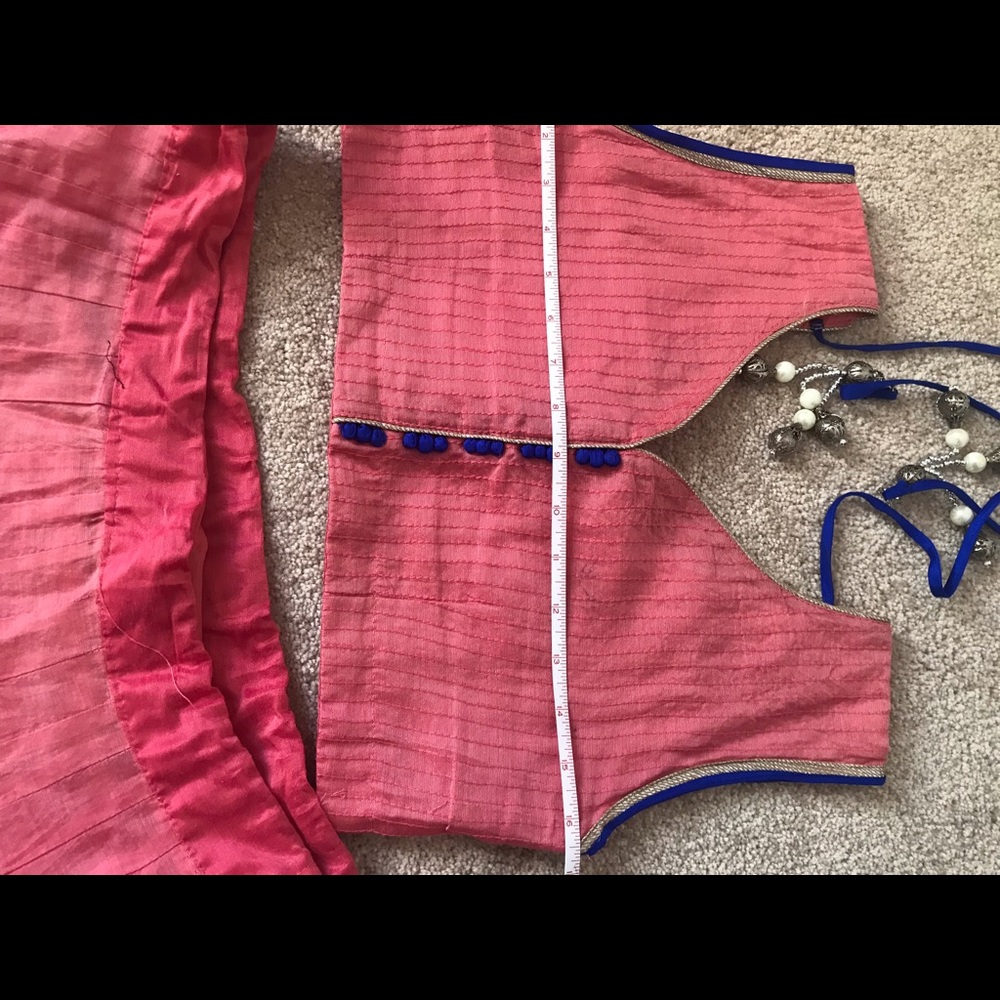 Girls Lehenga/Chaniya choli (8-10 year) - Picture 3 of 5